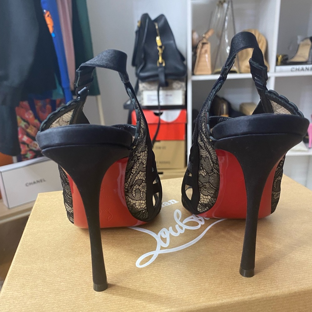 Black Chantilly Guiptik Lingerie Louboutin - Picture 4 of 7
